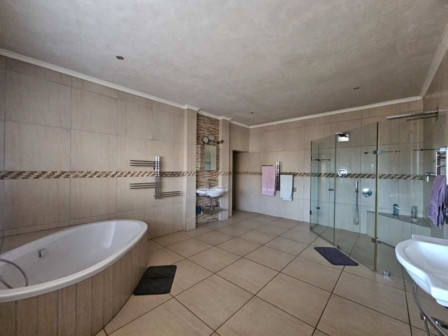 3 Bedroom Property for Sale in Vaalpark Free State
